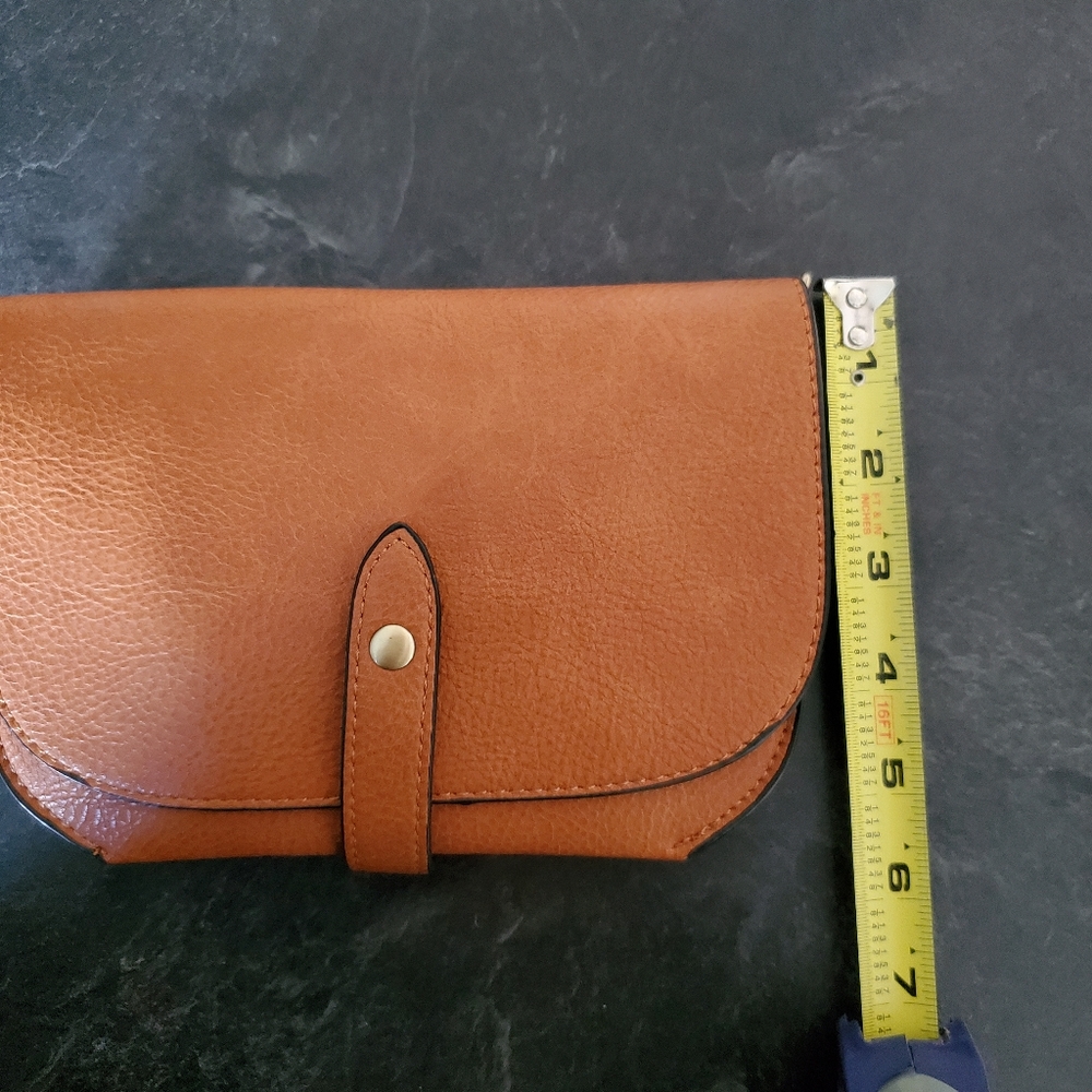 Convertible crossbody bag - Picture 10 of 15